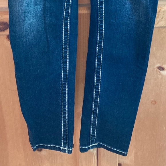 LAST DAY! Miss Me Embroidered Jeans - Picture 2 of 13